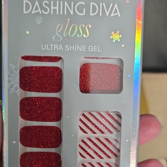 SALE* Dashing Diva Gloss Ultra Shine Gel Press-On Nails - Red Sparkle 32 Pc - Picture 4 of 5